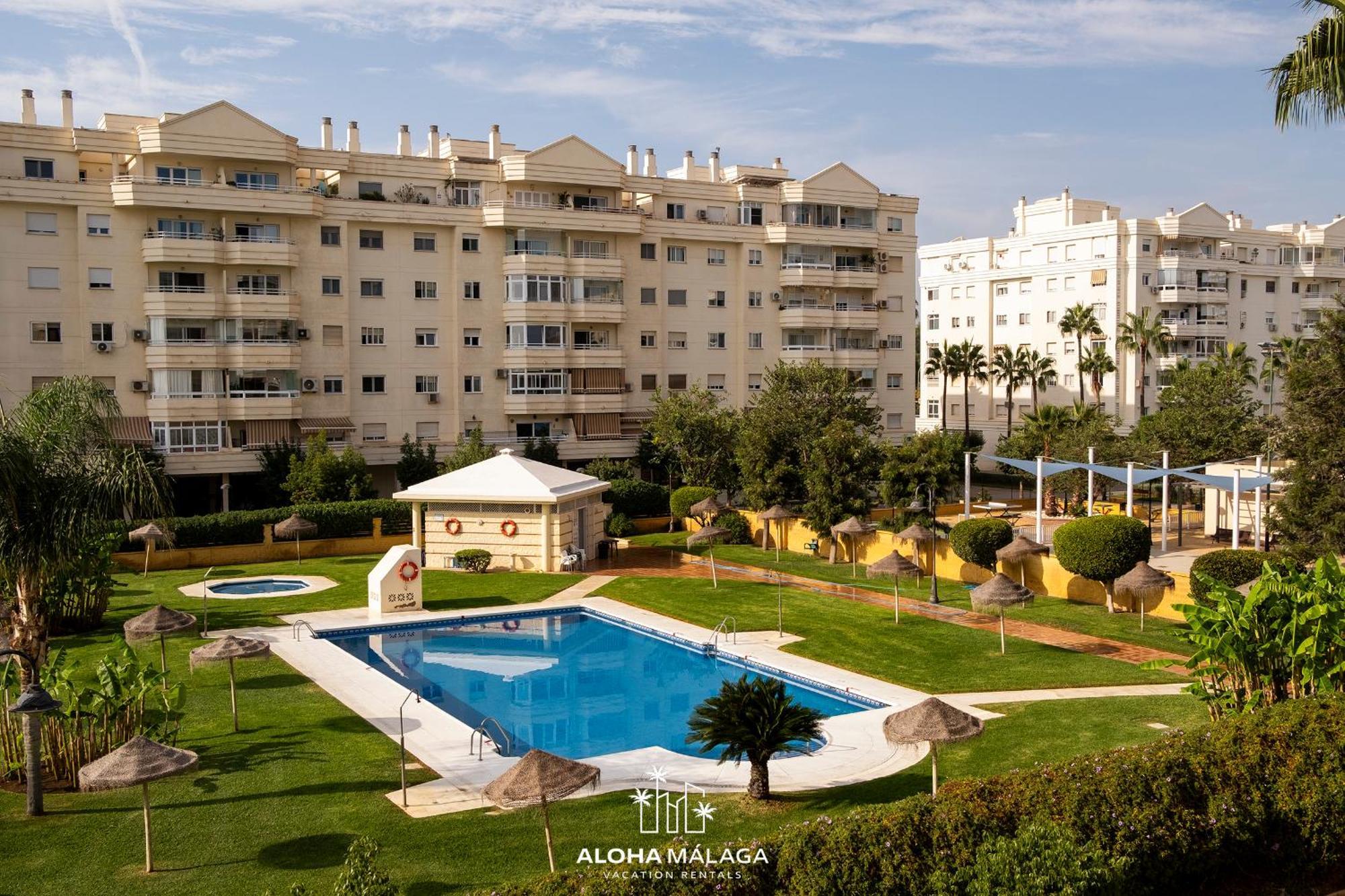Pacifico Beach Front By AlohaMálaga Extérieur photo